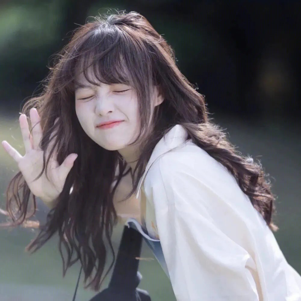 一个人的皮影戏